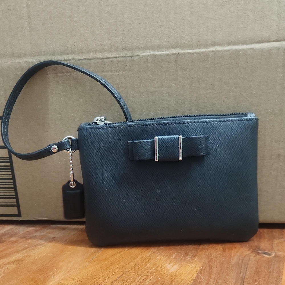 Elegant Coach Black Women's Wristlet
